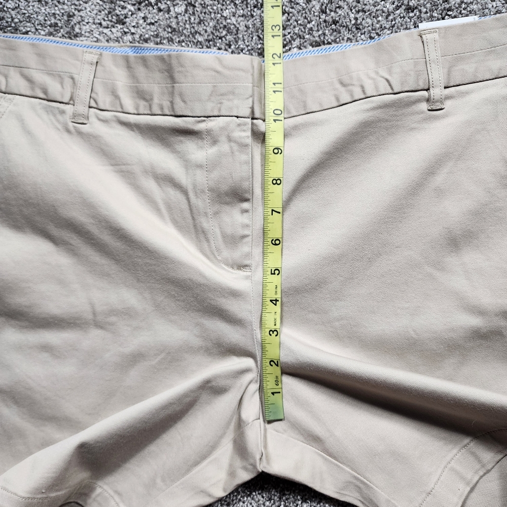 IZOD Khaki Bar Harbor Shorts Size 18 - Picture 7 of 12